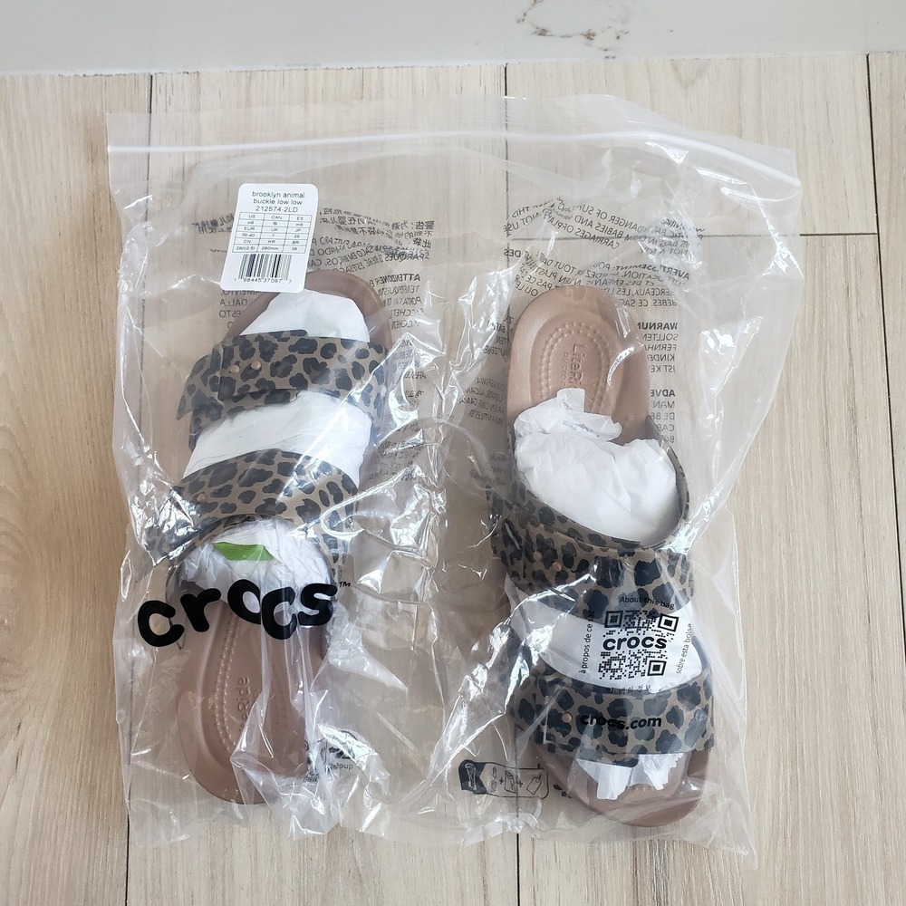 Crocs Sandals Women 9 Leopard Brooklyn Animal Buckle Low Platform Slides - Picture 5 of 6
